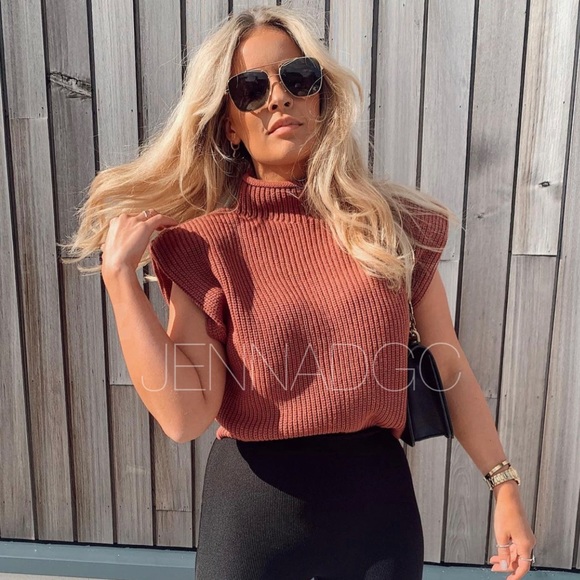 NWT Zara shoulder pad knit top - Picture 4 of 16